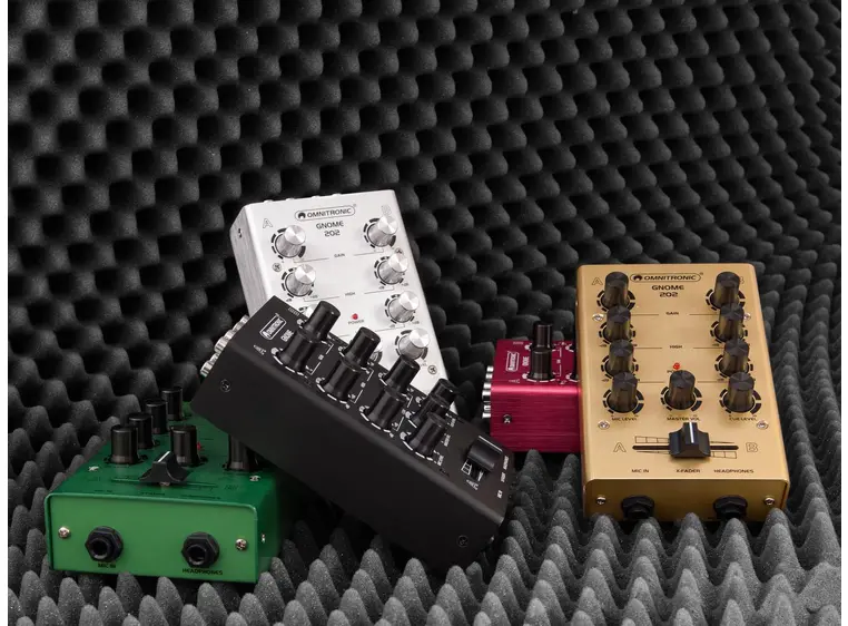 OMNITRONIC GNOME-202 Mini mixer green 